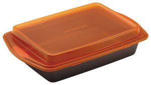 Rachael Ray - 9" x 13" Covered Cake Pan - Gray/Orange